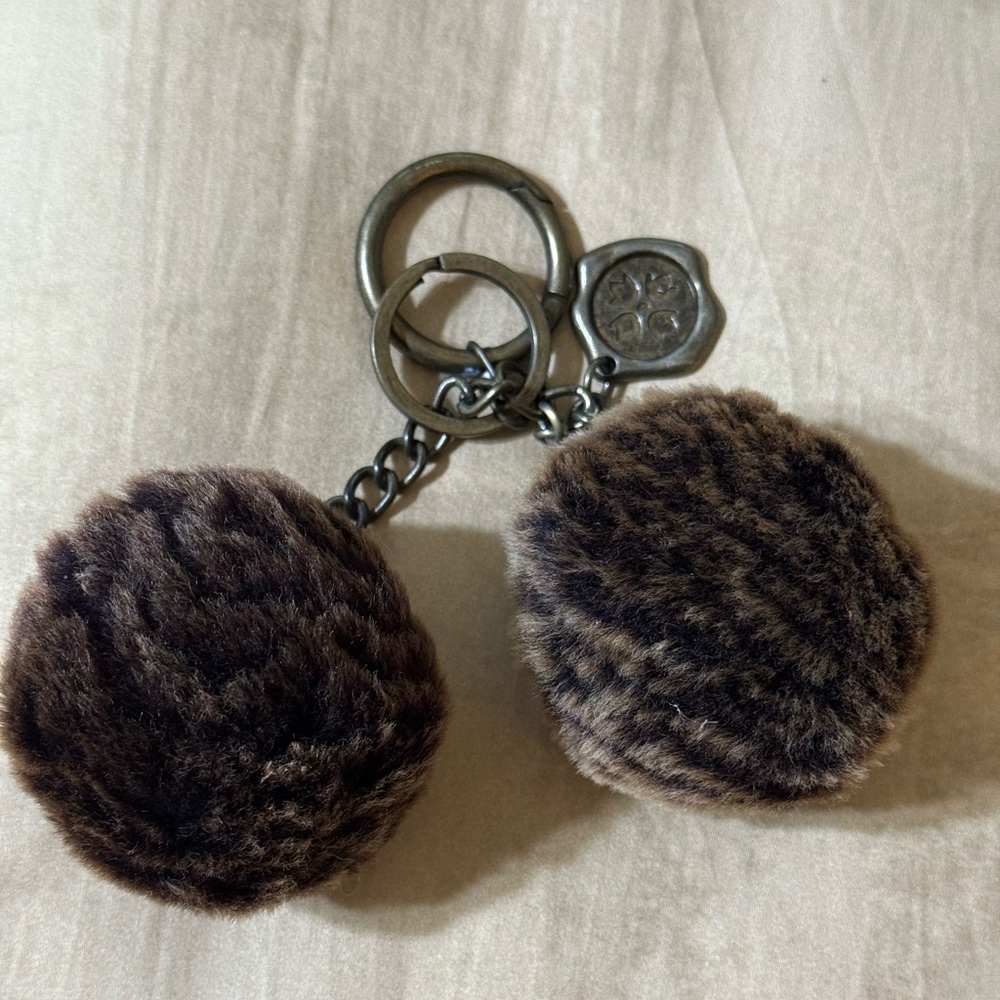 PATRICIA NASH SHERPA POM-POMS KEY CHAIN PURSE CHARM